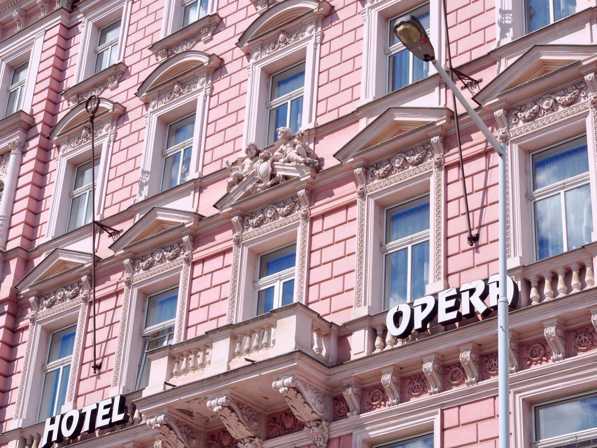 Opera Hotel