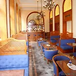 Hotel Opera 